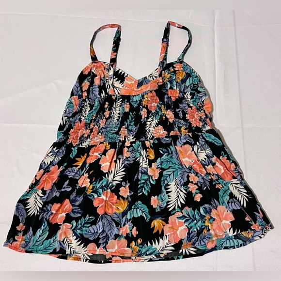 Women’s torrid GUC floral tank size 00 (M/L) - Picture 2 of 3